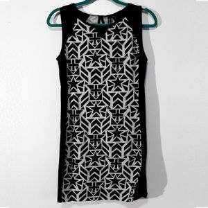 H&M DIVIDED - B&W Shift Print Stretch Dress